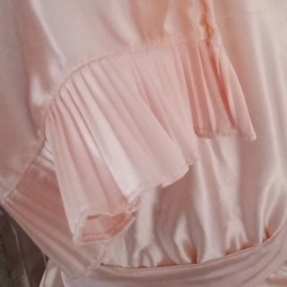 Vintage 70's Mary Barron Nylon Blend Peach Ruffle Trim Robe Size Large - Picture 6 of 7